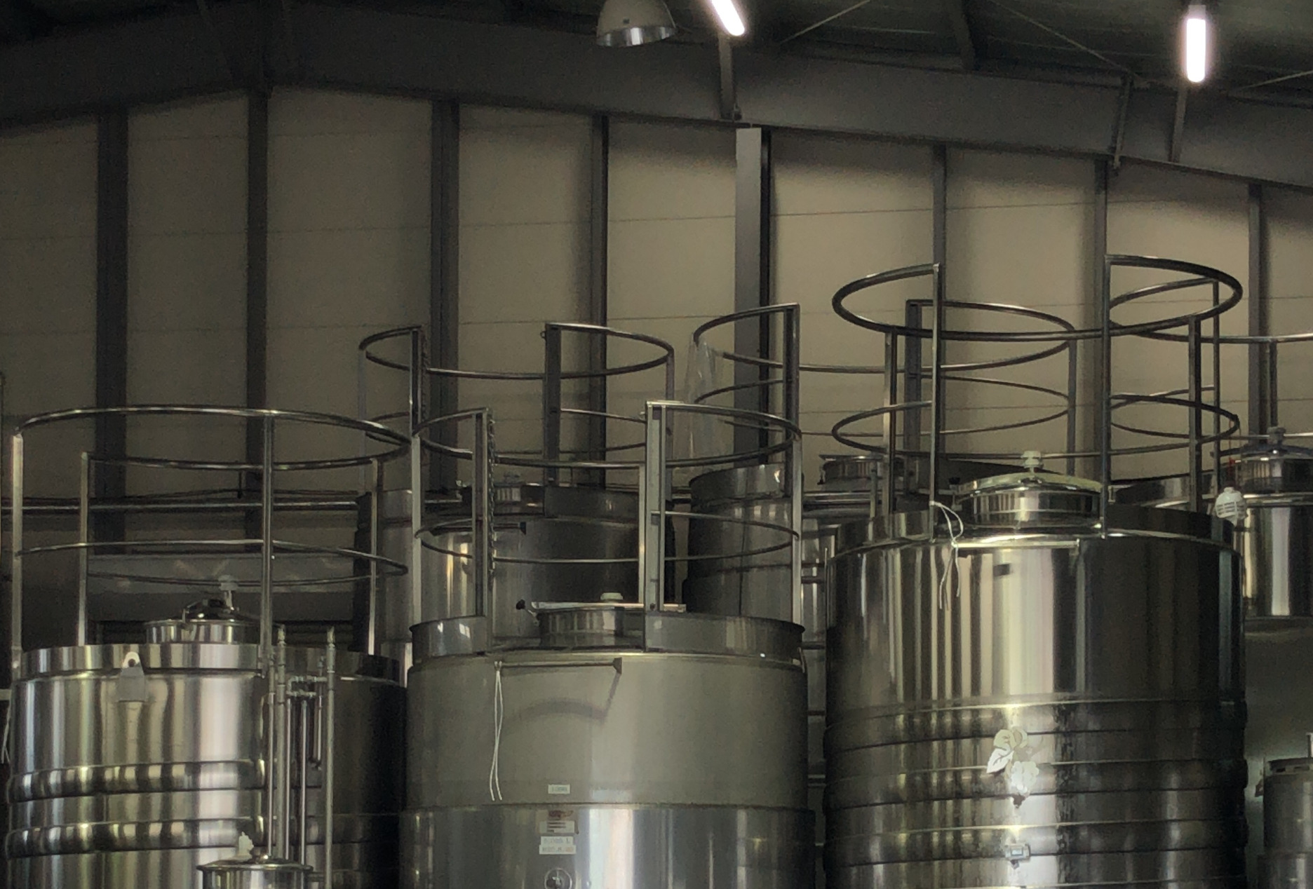 ルミエールワイナリー ステンレスタンク