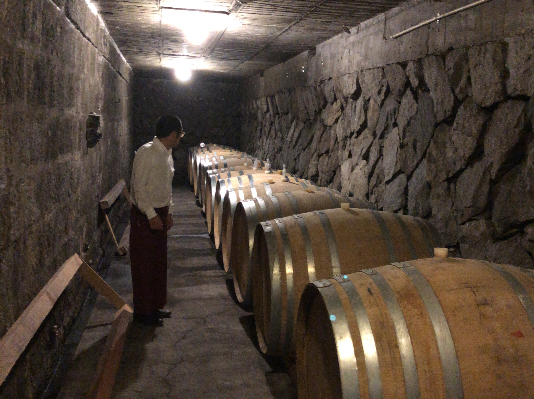 ルミエールワイナリー 貯蔵庫