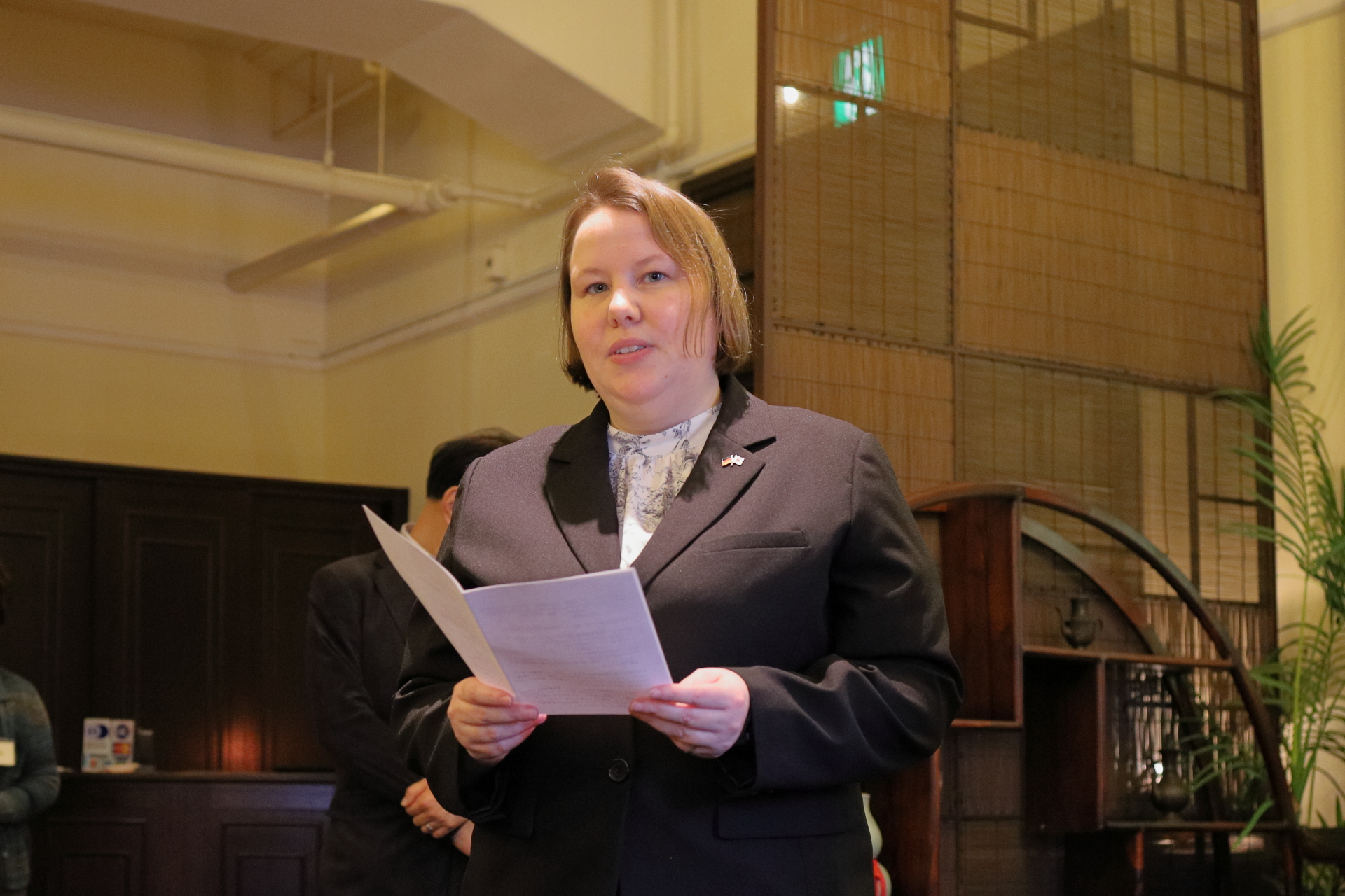 ドイツ連邦大使館からの来賓・ザビーネ津島氏