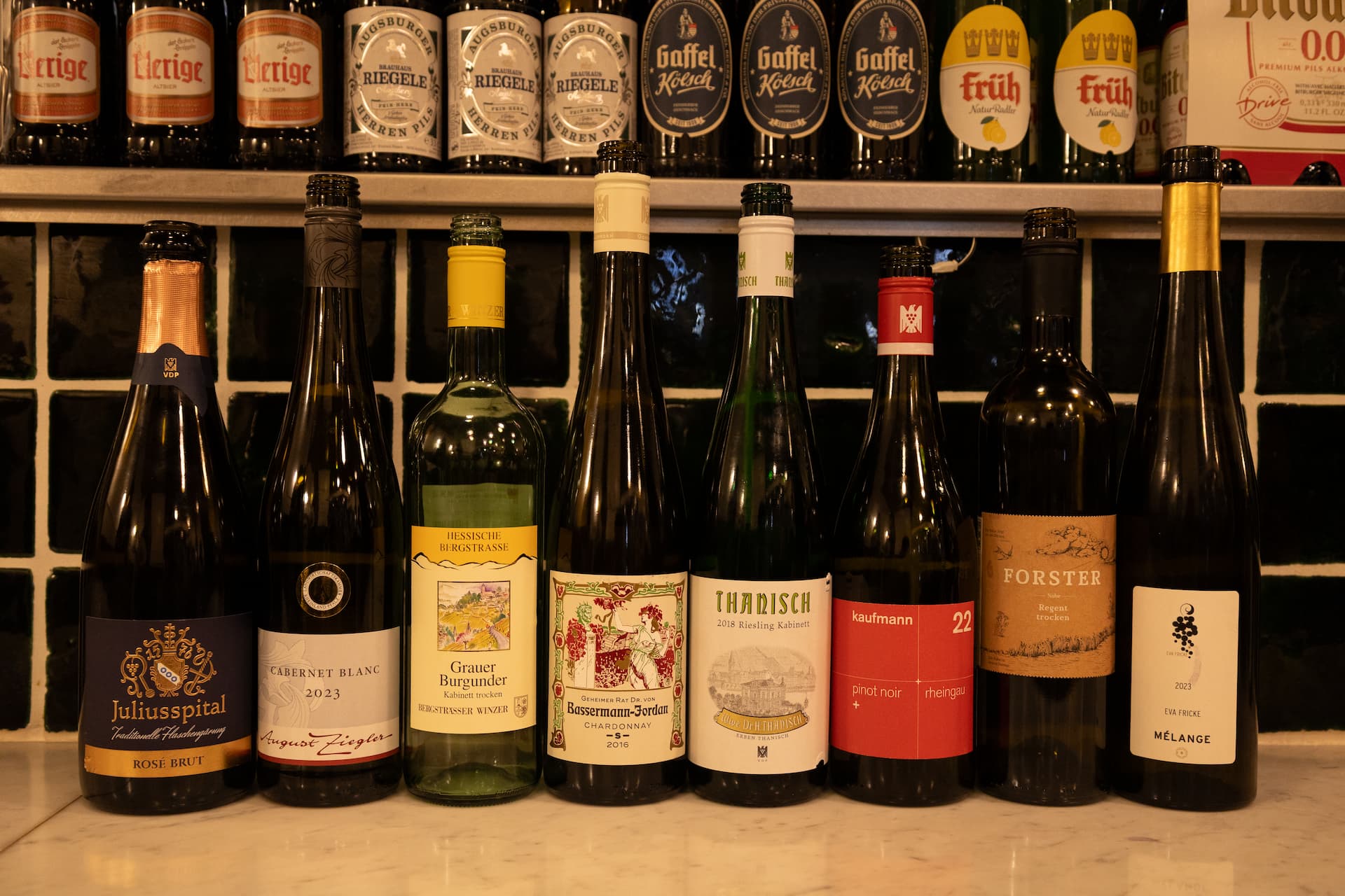 2025年 ドイツワインセミナー 「醸造家の視点で見るドイツワインの最新事情」 ワインボトル